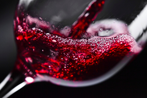 Коли вино лікує — 9 корисних властивостей цього напою