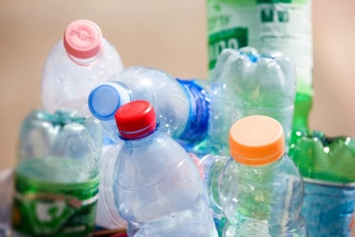 В Австралии введут налог на напитки в пластиковой таре