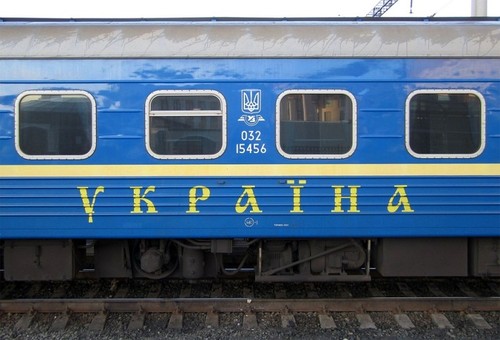 На Західну Україну пустять два додаткових потяги 
