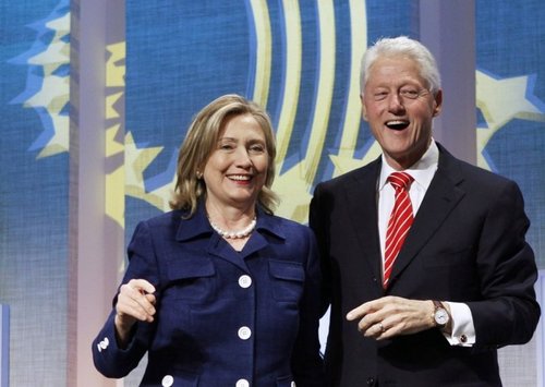 Хиллари Клинтон пообещала сделать мужа ответственным за экономику США 