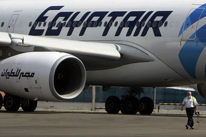 Летевший из Парижа египетский самолет пропал над Средиземным морем