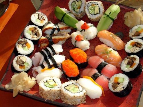 Как есть суши? 4 простых правила от японского шеф-повара