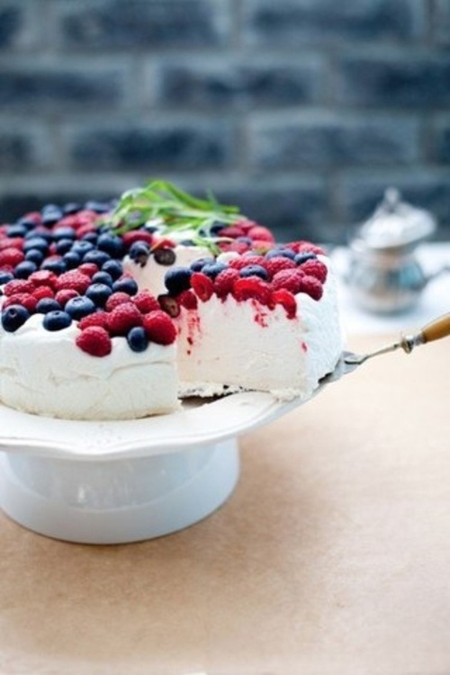Творожный торт-мусс с ягодами
