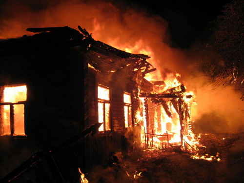 На Сумщине после праздника последнего звонка сгорела школа