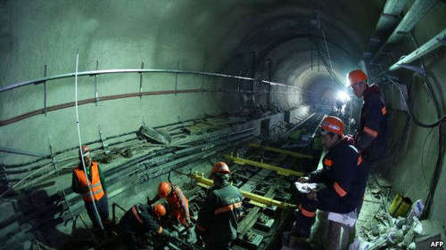  Найдовший у світі залізничний тунель відкривається у Швейцарії