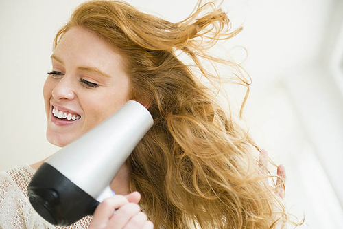 Умеете ли вы правильно сушить волосы феном