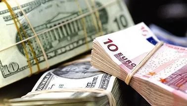 Нацбанк ослабил валютные ограничения