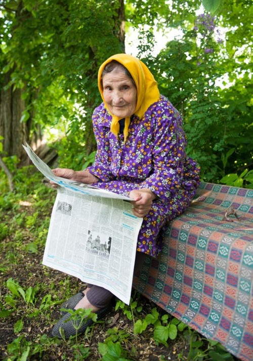 Три книги в неделю: для 93-летней украинки старость в радость