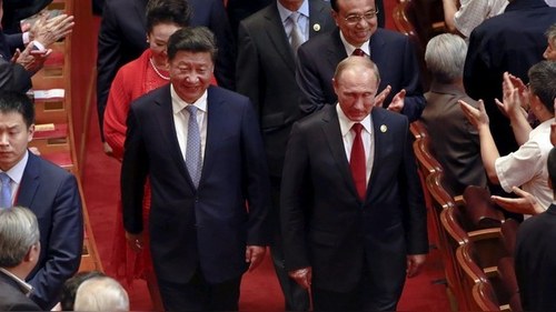 Le Monde: Экономика России и Китая - союз не возможен 