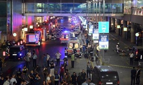 В аэропорту Стамбула произошел теракт: 36 погибших, еще полторы сотни раненных 