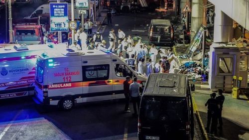 У двух атаковавших аэропорт в Стамбуле террористов нашли российское гражданство 