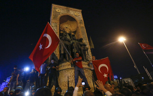 В Турции подавлена попытка военного переворота