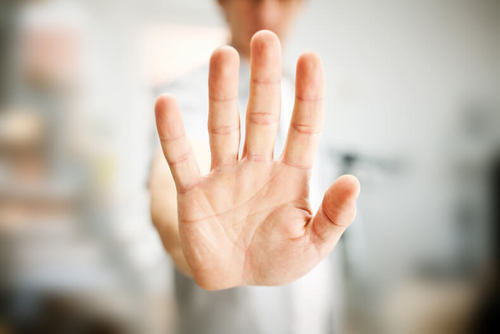 Массаж пальцев рук: техника избавления от боли, тошноты и не только