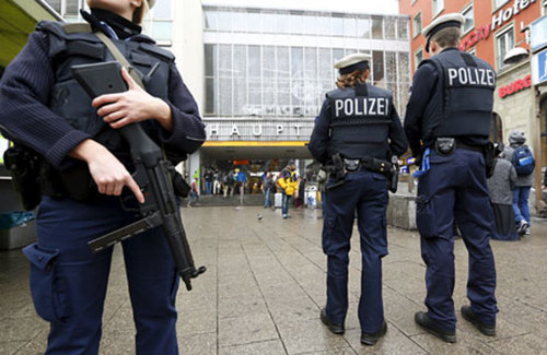 В Германии отрицают связь мюнхенского стрелка с ИГИЛ