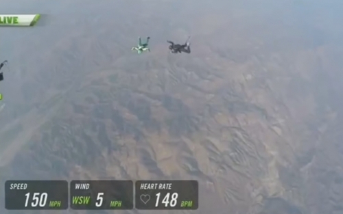 Скайдайвер совершил прыжок без парашюта с высоты 7,6 тысяч метров (ВИДЕО)