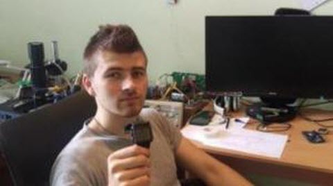 Студент из Винницы создал часы-навигатор для участников АТО
