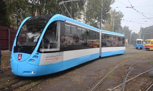 Новый флагман от украинских инженеров: футуристический трамвай на 250 пассажиров (ФОТО)