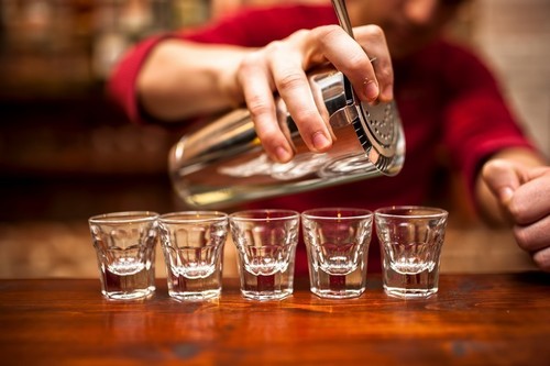 Алкоголь в малых дозах снижает риск инфаркта