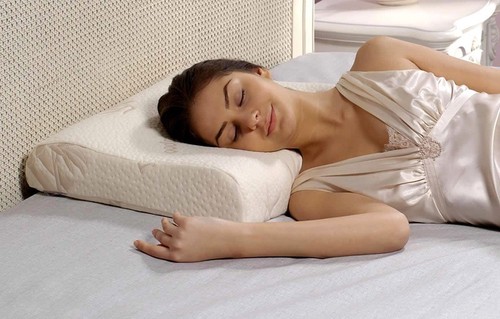 Как правильно спать на подушке?