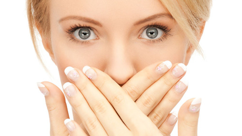О чем свидетельствует специфический запах изо рта 
