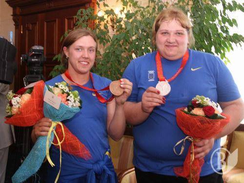 Две украинские спортсменки лишились олимпийских медалей из-за допинга