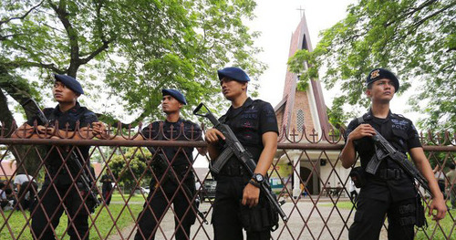 В Индонезии смертник пытался взорвать церковь