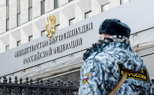При обыске у полковника МВД России изъяли валютный эквивалент 8 млрд рублей