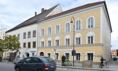 В Австрии хотят снести дом, в котором родился Гитлер