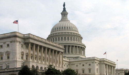 Нижняя палата Конгресса США проголосовала за предоставление Украине летального вооружения