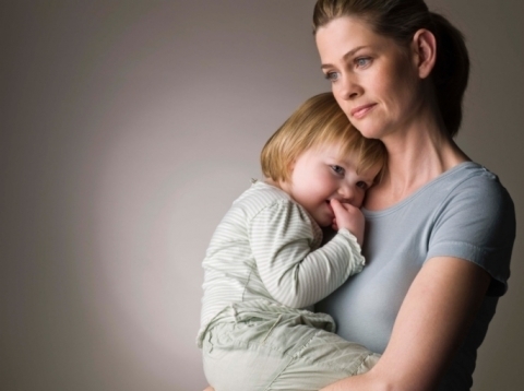 В Украине пересмотрят выплаты матерям-одиночкам 