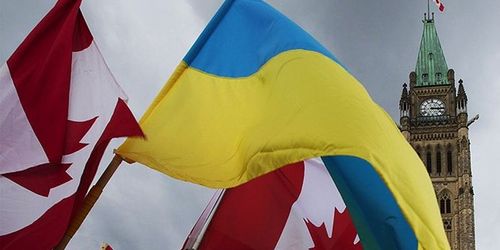 Канада обещает помочь построить успешную Украину