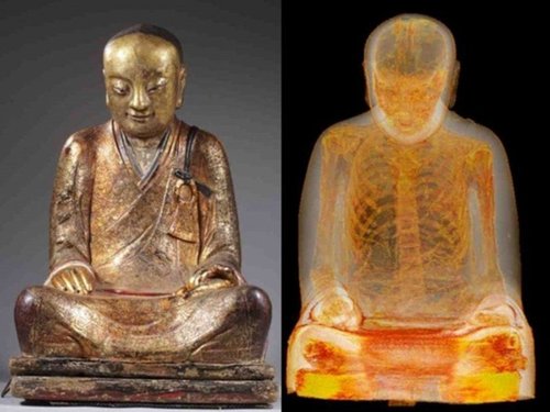 Внутри статуи Будды найдено тело человека