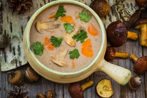 Мамины секреты "Осеннее меню: Крем-суп из белых грибов"