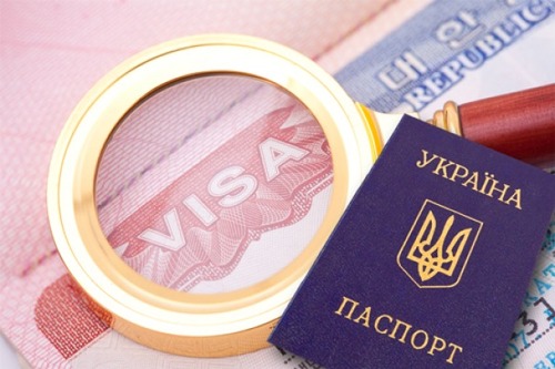Украинцы могут посещать без виз 50 стран мира 