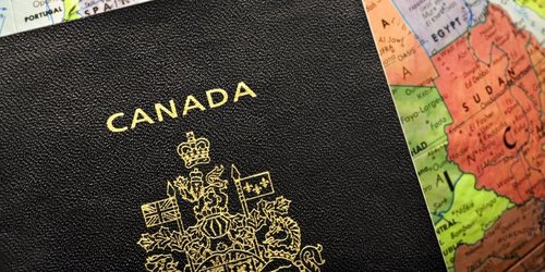 С 10 ноября начали действовать новые правила въезда в Канаду
