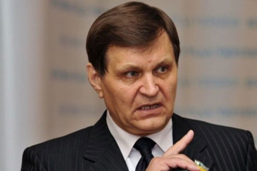 Ландик рассказал, кто отказался выполнить приказ Турчинова, сдав Луганск весной 2014 года