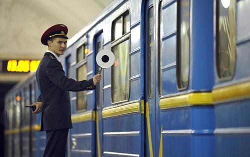 Обращение машиниста киевского метро к пассажирам 