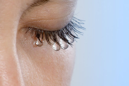 Медики объяснили, почему полезно плакать