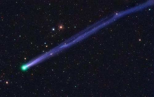В новогоднюю ночь украинцы смогут увидеть в небе комету