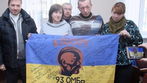 "Киборга" приговорили к тюремному сроку за "кражу" государственного флага (ВИДЕО)