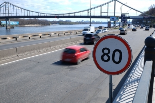 В Украине хотят ввести новые скоростные ограничения на дорогах