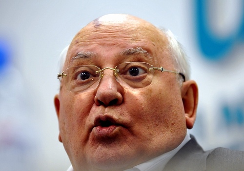 Горбачев удивился поздравлению Леонида Кравчука