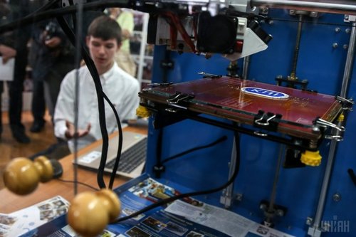 Киевские школьники собрали собственный 3D-принтер