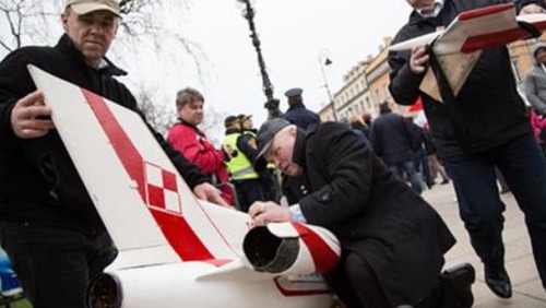 Польша намерена судиться с Россией в Гааге из-за самолета Качиньского