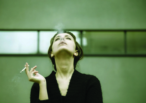 Курение влияет на женщин сильнее, чем предполагалось