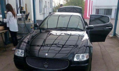 Maserati с дорогой "запаской"