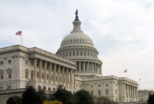 В конгрессе США призвали усилить контроль над дипломатами из России