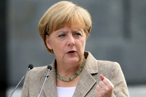 Ангела Меркель выступила за двойную стратегию в отношении России