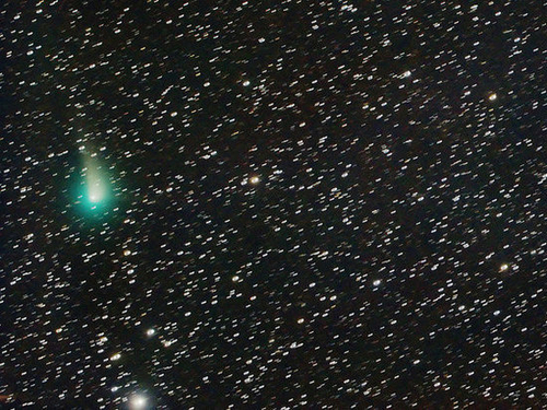 Доставайте бинокли: к Земле приближается зеленая комета