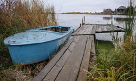 “Экс-президент” Приднестровья сбежал на лодке в Молдавию